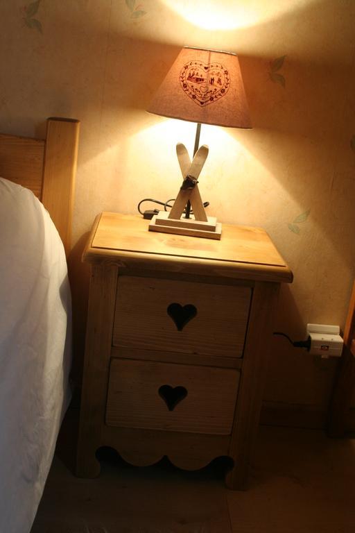 Chambre D'Hotes "Les Crets" Mercury-Gémilly Kültér fotó