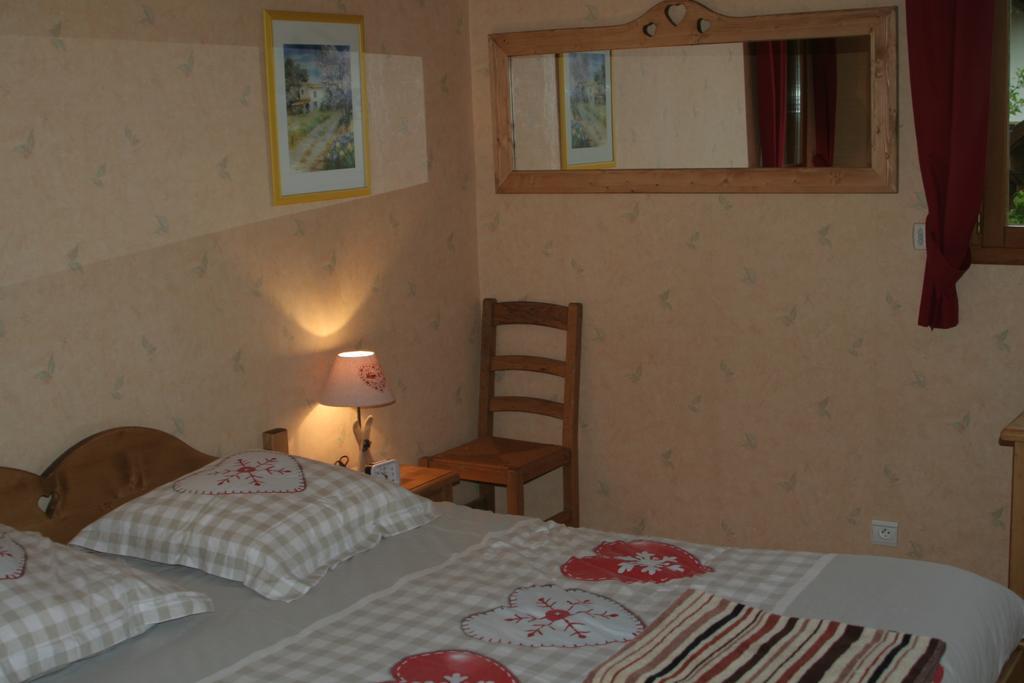 Chambre D'Hotes "Les Crets" Mercury-Gémilly Kültér fotó